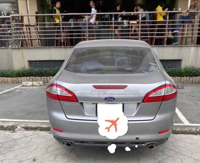 Cần bán xe Ford Mondeo 2011 số tự động màu xám bạc