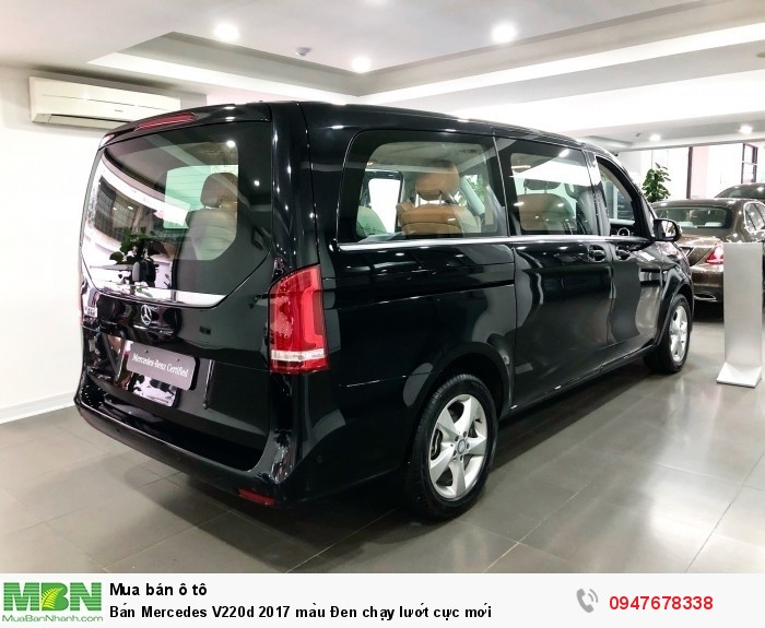 Bán Mercedes V220d 2017 màu Đen chạy lướt cực mới
