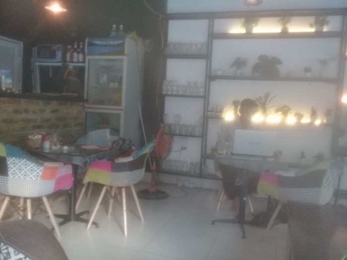 Sang nhượng quán cà phê Đẹp & sang trọng DT 50 m2 với 3 mặt tiền Q.Hà Đông Hà Nội