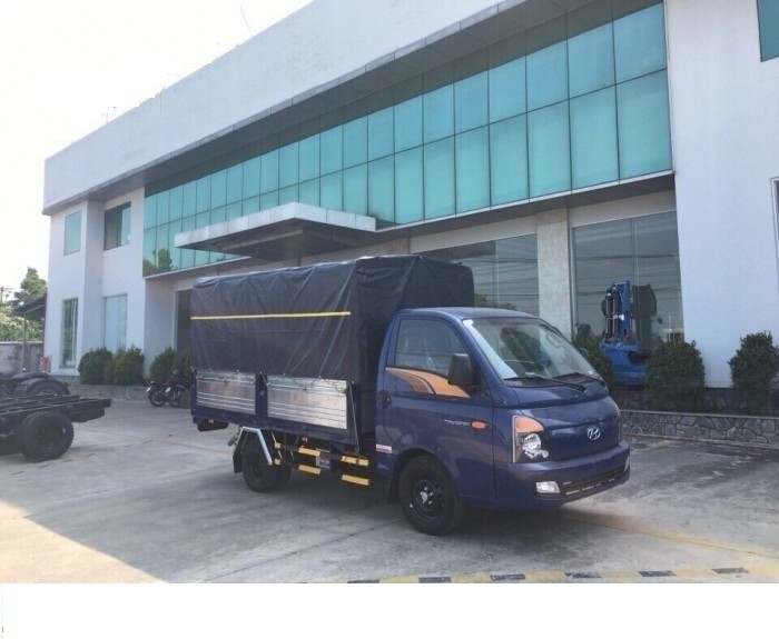 Bán Hyundai Porter 1.5T, màu xanh, thùng bạt