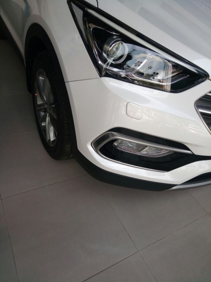 Hyundai Santafe Dầu