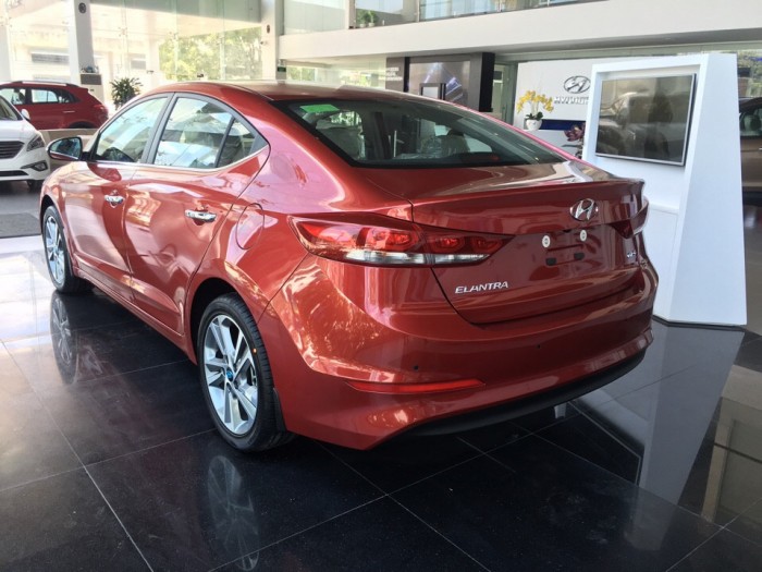 Hyundai Elantra 1.6AT 2018