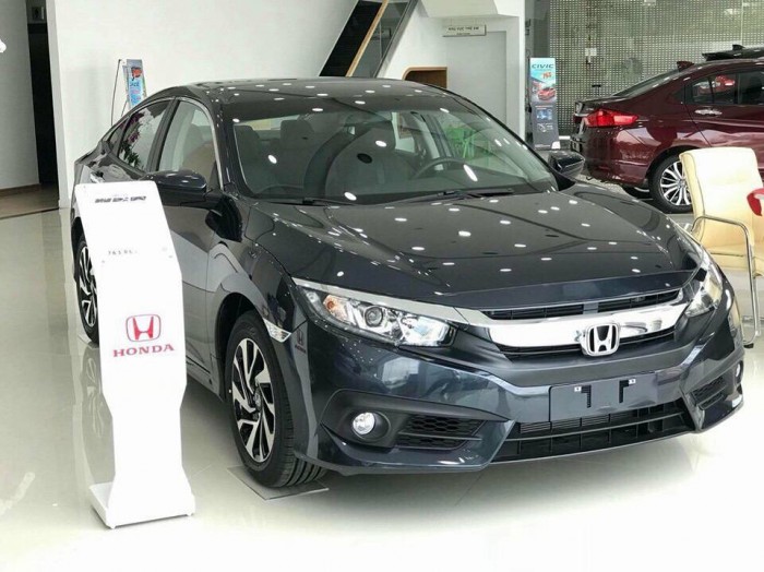 Honda Civic 1.8E 2018 Nhập Khẩu Thái Lan