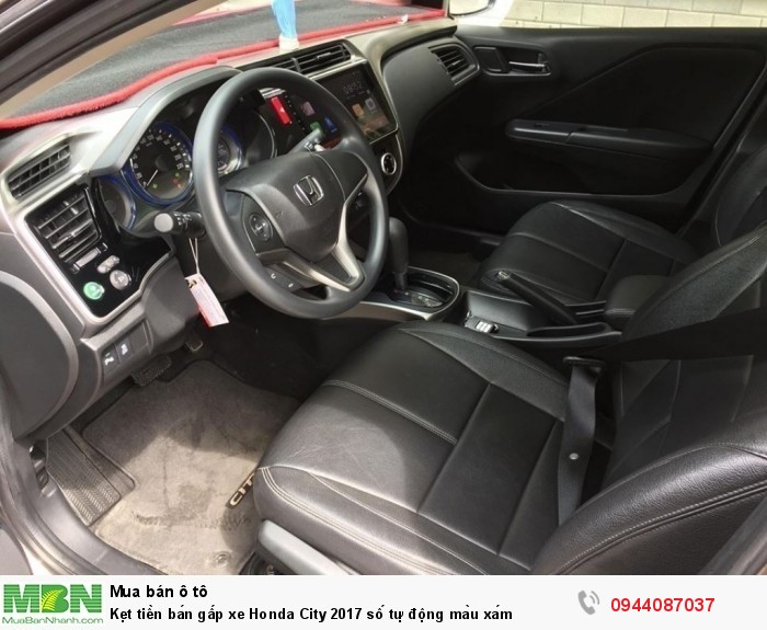 Kẹt tiền bán gấp xe Honda City 2017 số tự động màu xám