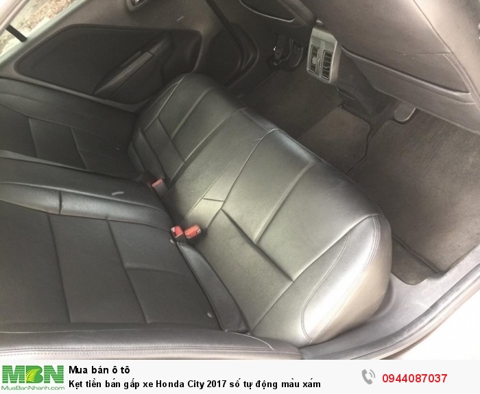 Kẹt tiền bán gấp xe Honda City 2017 số tự động màu xám