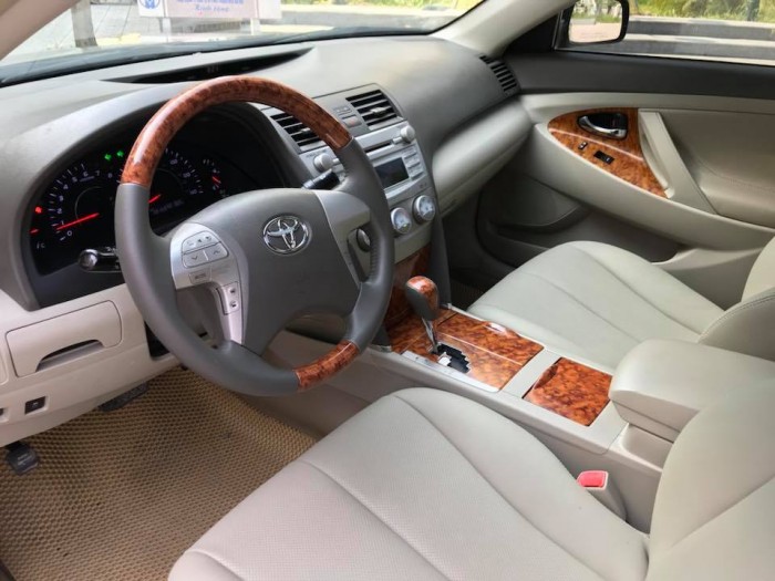 Toyota Camry 2.5 LE. Sản xuất 2010,đk 2011, màu đen, nhập Mỹ.