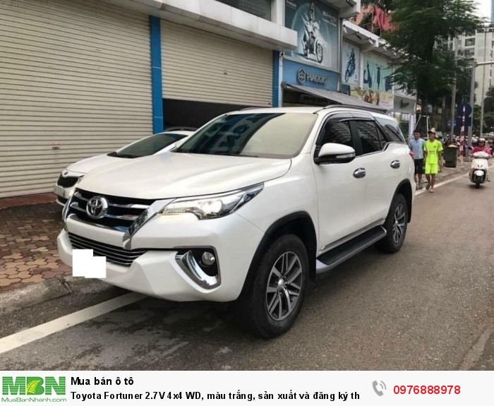 Toyota Fortuner 2.7V 4x4 WD, màu trắng, sản xuất và đăng ký tháng 10/ 2017