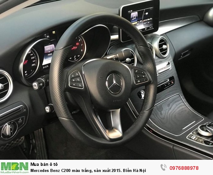 Mercedes Benz C200 màu trắng, sản xuất 2015. Biển Hà Nội