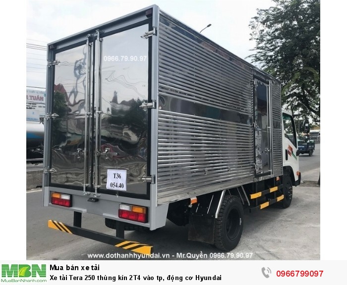 Xe tải Tera 250 thùng kín 2T4 vào tp, động cơ Hyundai