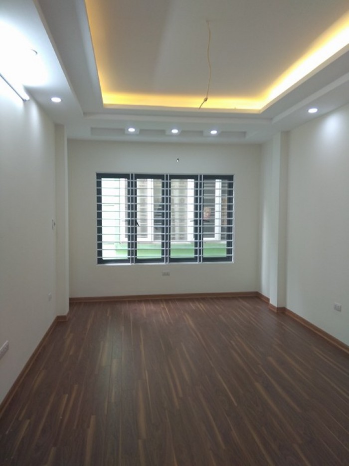 Bán nhà đẹp, ô tô vào nhà Khâm Thiên, 50m2, 5 tầng