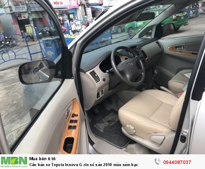 Cần bán xe Toyota Innova G zin số sàn 2010 màu xám bạc