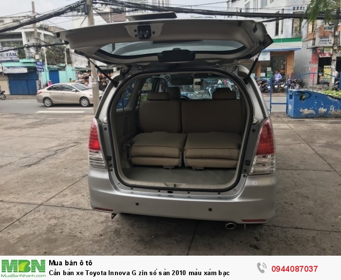Cần bán xe Toyota Innova G zin số sàn 2010 màu xám bạc