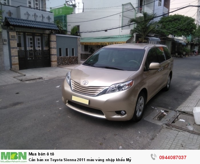 Cần bán xe Toyota Sienna 2011 màu vàng nhập khẩu Mỹ
