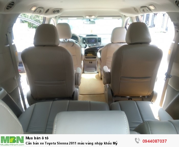 Cần bán xe Toyota Sienna 2011 màu vàng nhập khẩu Mỹ