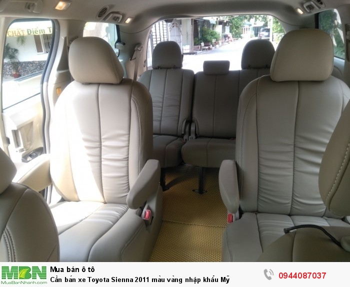 Cần bán xe Toyota Sienna 2011 màu vàng nhập khẩu Mỹ