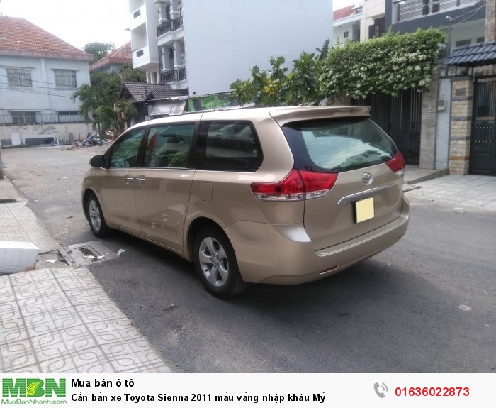 Cần bán xe Toyota Sienna 2011 màu vàng nhập khẩu Mỹ