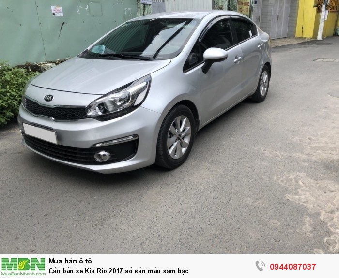 Cần bán xe Kia Rio 2017 số sàn màu xám bạc