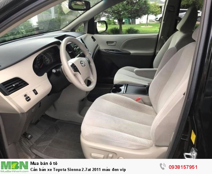 Cần bán xe Toyota Sienna 2.7at 2011 màu đen vip