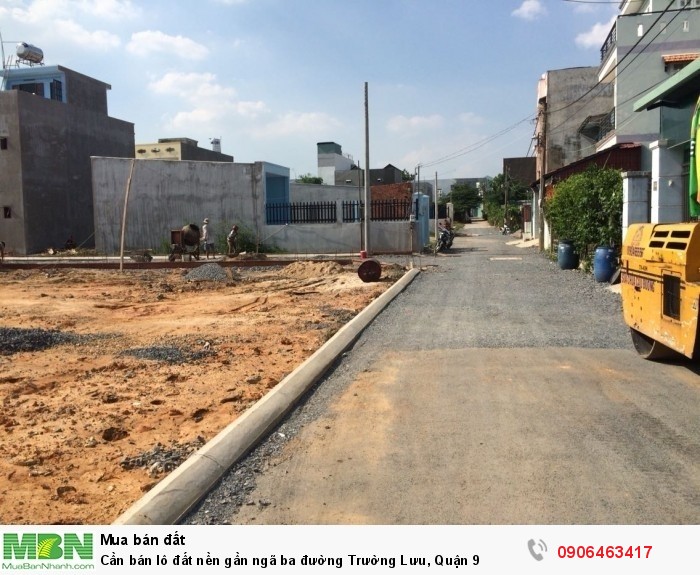 Cần bán lô đất nền gần ngã ba đường Trường Lưu, Quận 9