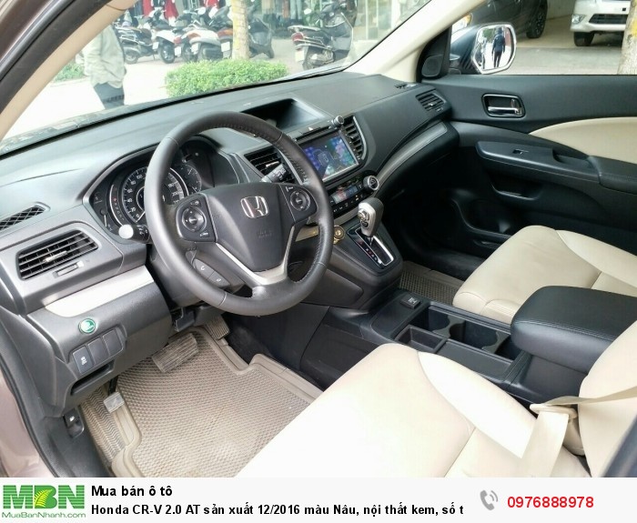 Honda CR-V 2.0 AT sản xuất 12/2016 màu Nâu, nội thất kem, số tự động. Biển Hà Nội