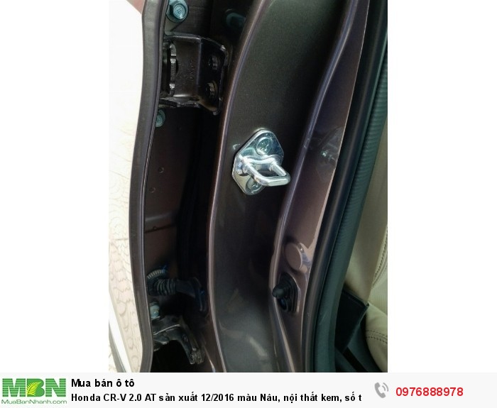 Honda CR-V 2.0 AT sản xuất 12/2016 màu Nâu, nội thất kem, số tự động. Biển Hà Nội