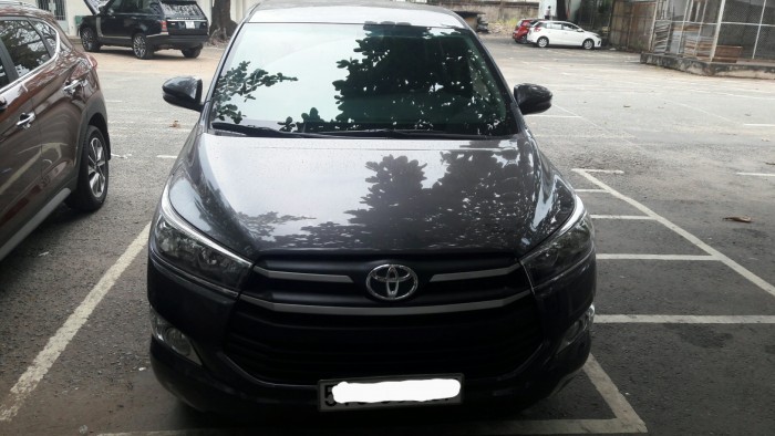 Cần cho thuê xe innova mới mua đời 2018 có tài