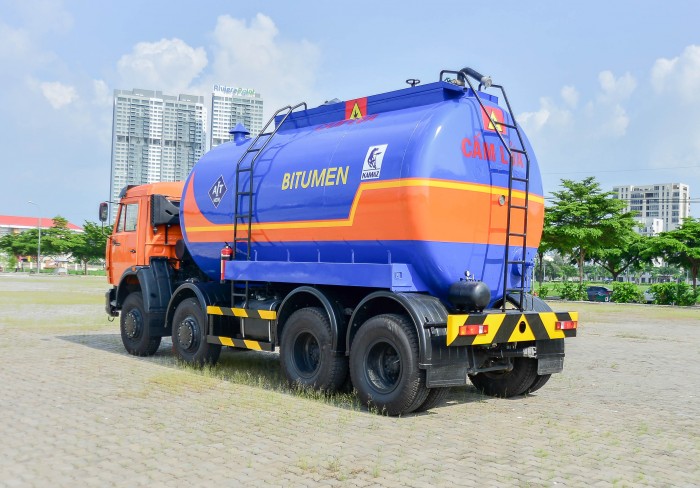 Bán Xe nhựa đường Kamaz, Xe nhựa nóng Kamaz4 giò chuyên dụng