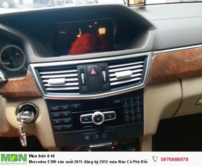 Mercedes E300 sản xuất 2011 đăng ký 2012 màu Nâu Cà Phê Biển Hà Nội