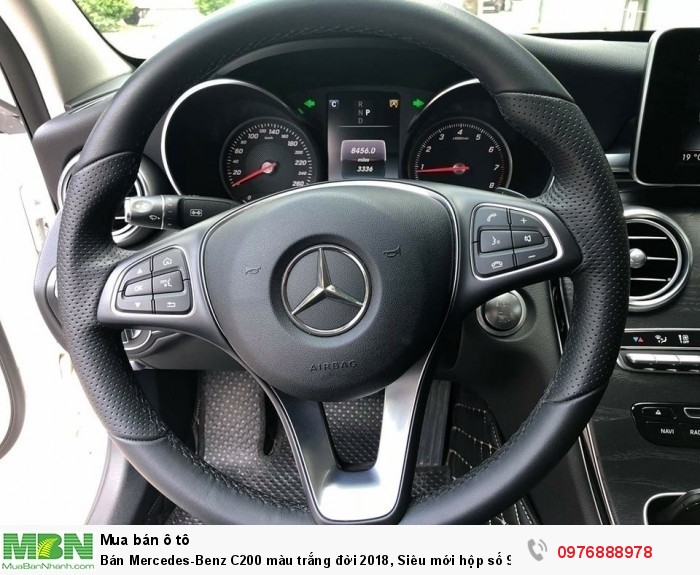 Bán Mercedes-Benz C200 màu trắng đời 2018, Siêu mới hộp số 9 Cấp.