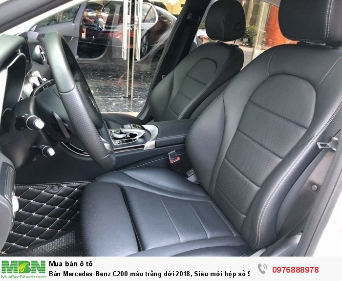 Bán Mercedes-Benz C200 màu trắng đời 2018, Siêu mới hộp số 9 Cấp.