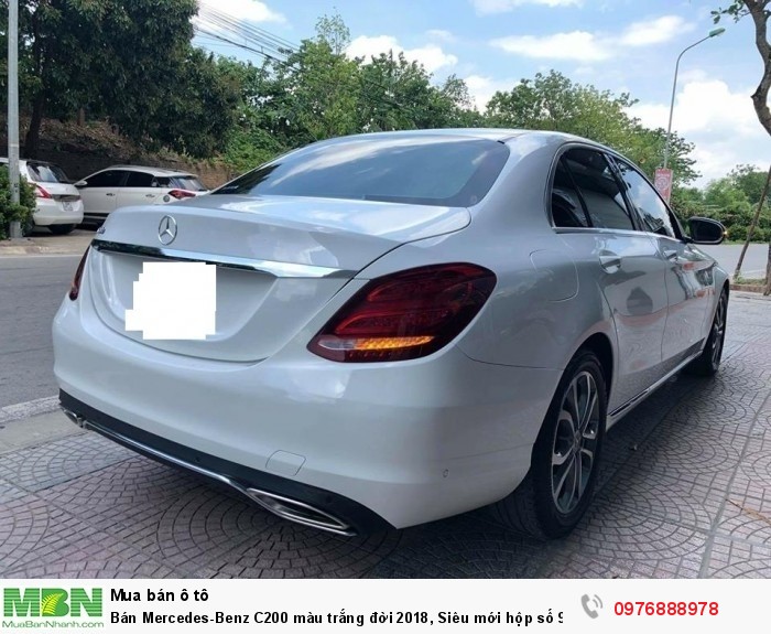 Bán Mercedes-Benz C200 màu trắng đời 2018, Siêu mới hộp số 9 Cấp.