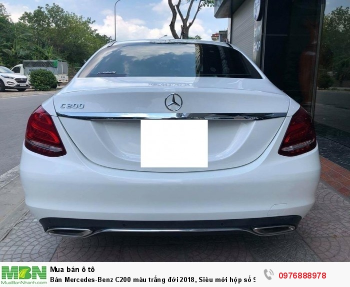 Bán Mercedes-Benz C200 màu trắng đời 2018, Siêu mới hộp số 9 Cấp.