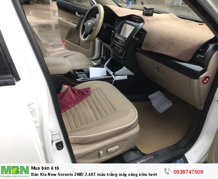 Bán Kia New Sorento 2WD 2.4AT màu trắng máy xăng siêu lướt