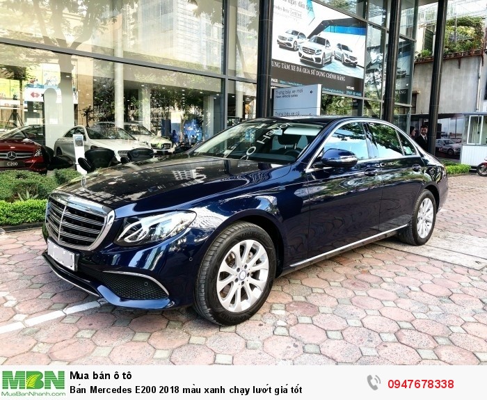 Bán Mercedes E200 2018 màu xanh chạy lướt giá tốt