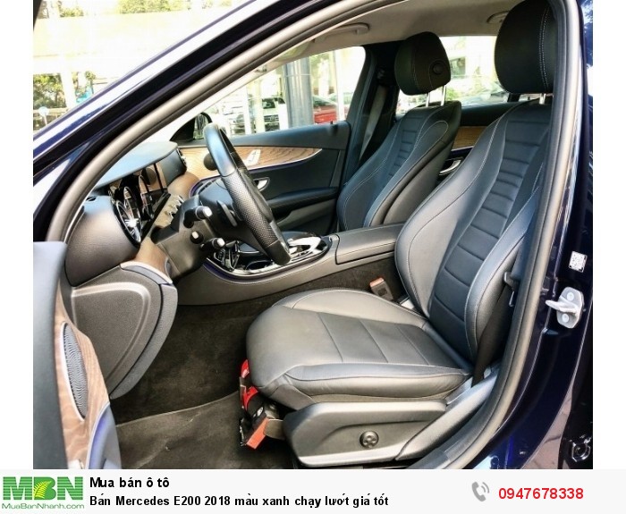 Bán Mercedes E200 2018 màu xanh chạy lướt giá tốt