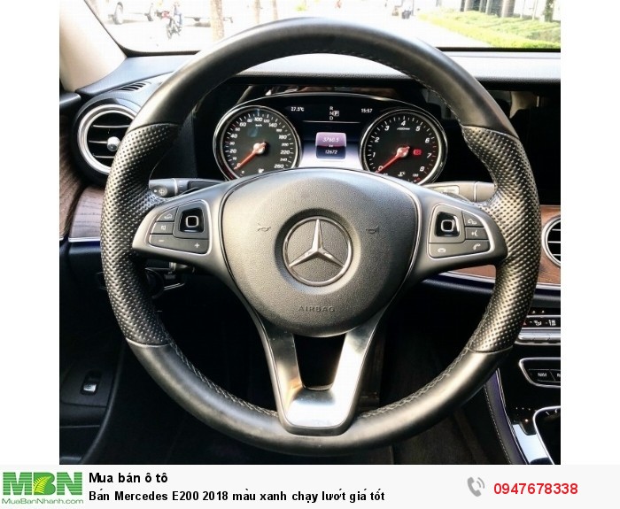Bán Mercedes E200 2018 màu xanh chạy lướt giá tốt