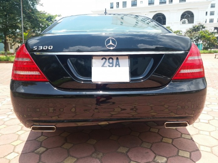 Mercedes S300 Màu Đen/Kem , Sản xuất 12/2011 Biển Hà Nội. Xe đăng ký chính chủ từ mới năm 2012