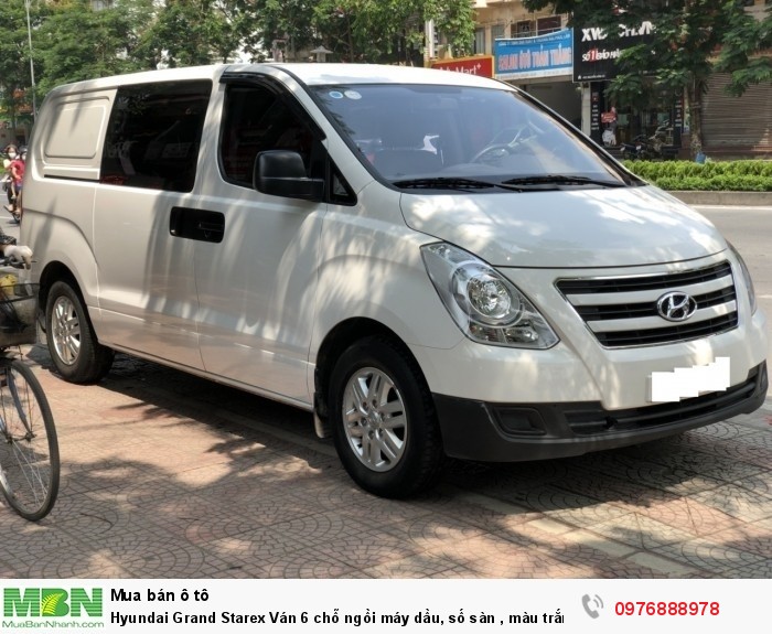Hyundai Grand Starex Ván 6 chỗ ngồi máy dầu, số sàn , màu trắng, Sản xuất 2016