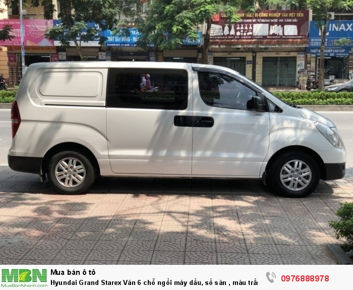Hyundai Grand Starex Ván 6 chỗ ngồi máy dầu, số sàn , màu trắng, Sản xuất 2016
