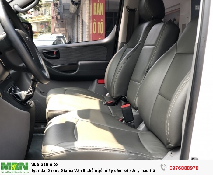 Hyundai Grand Starex Ván 6 chỗ ngồi máy dầu, số sàn , màu trắng, Sản xuất 2016