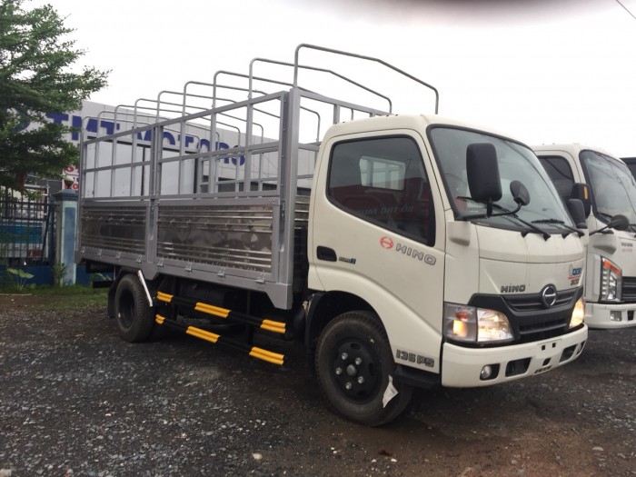 Bán Thanh Lý Xe Tải Hino 1,9 tấn thùng mui bạt giá rẻ