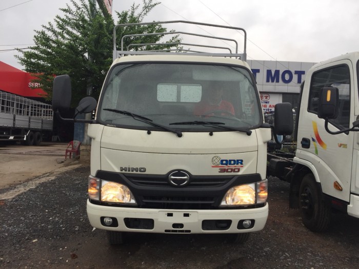 Bán Thanh Lý Xe Tải Hino 1,9 tấn thùng mui bạt giá rẻ