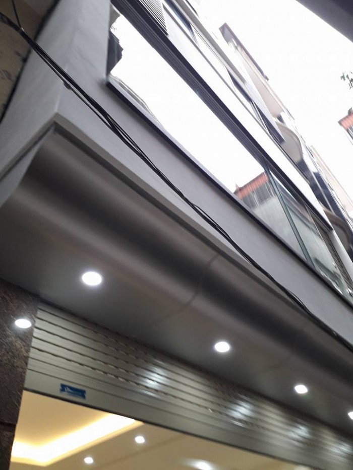 Hiếm! Bán nhà ở ngay 40mx6T , gara ô tô, ngõ ô tô , Tây Hồ