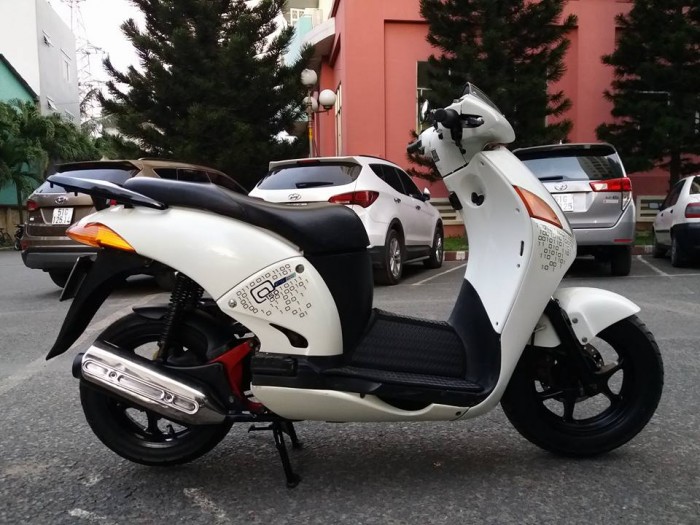Honda @ 150 Trắng,cảm ứng Đời cao Nhập khẩu nguyên thùng của Ý