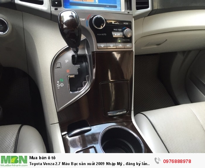 Toyota Venza 2.7 Màu Bạc sản xuất 2009 Nhập Mỹ, đăng ký lần đầu 2010