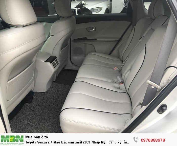 Toyota Venza 2.7 Màu Bạc sản xuất 2009 Nhập Mỹ, đăng ký lần đầu 2010
