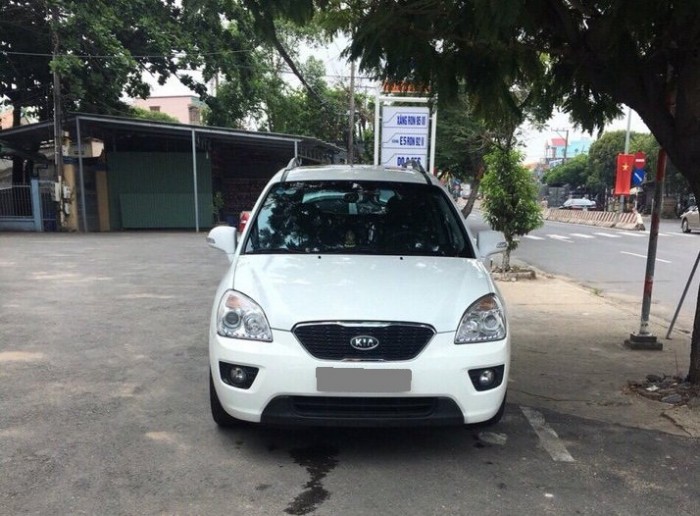 Cần bán gấp Kia Carens 2.0 tự động 2014 màu trắng xe gia đình giữ kỹ