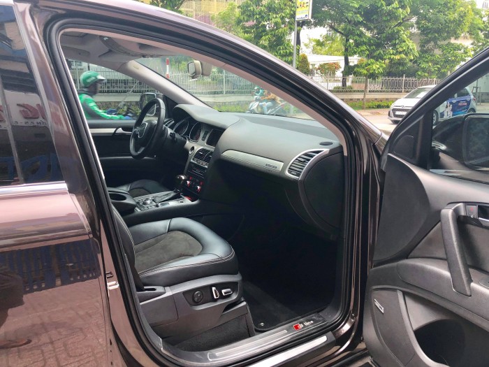 Audi Q7 3.6L s-line