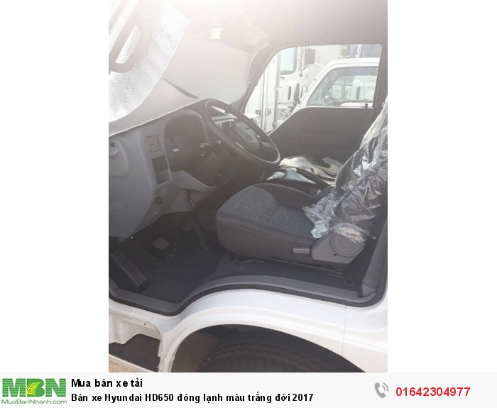 Bán xe Hyundai HD650 đông lạnh màu trắng đời 2017
