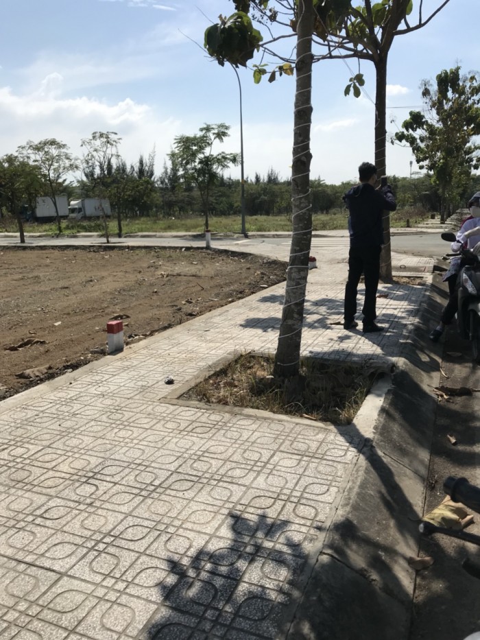 Bán nhà quận 2, tphcm 90m/2 sổ hồng